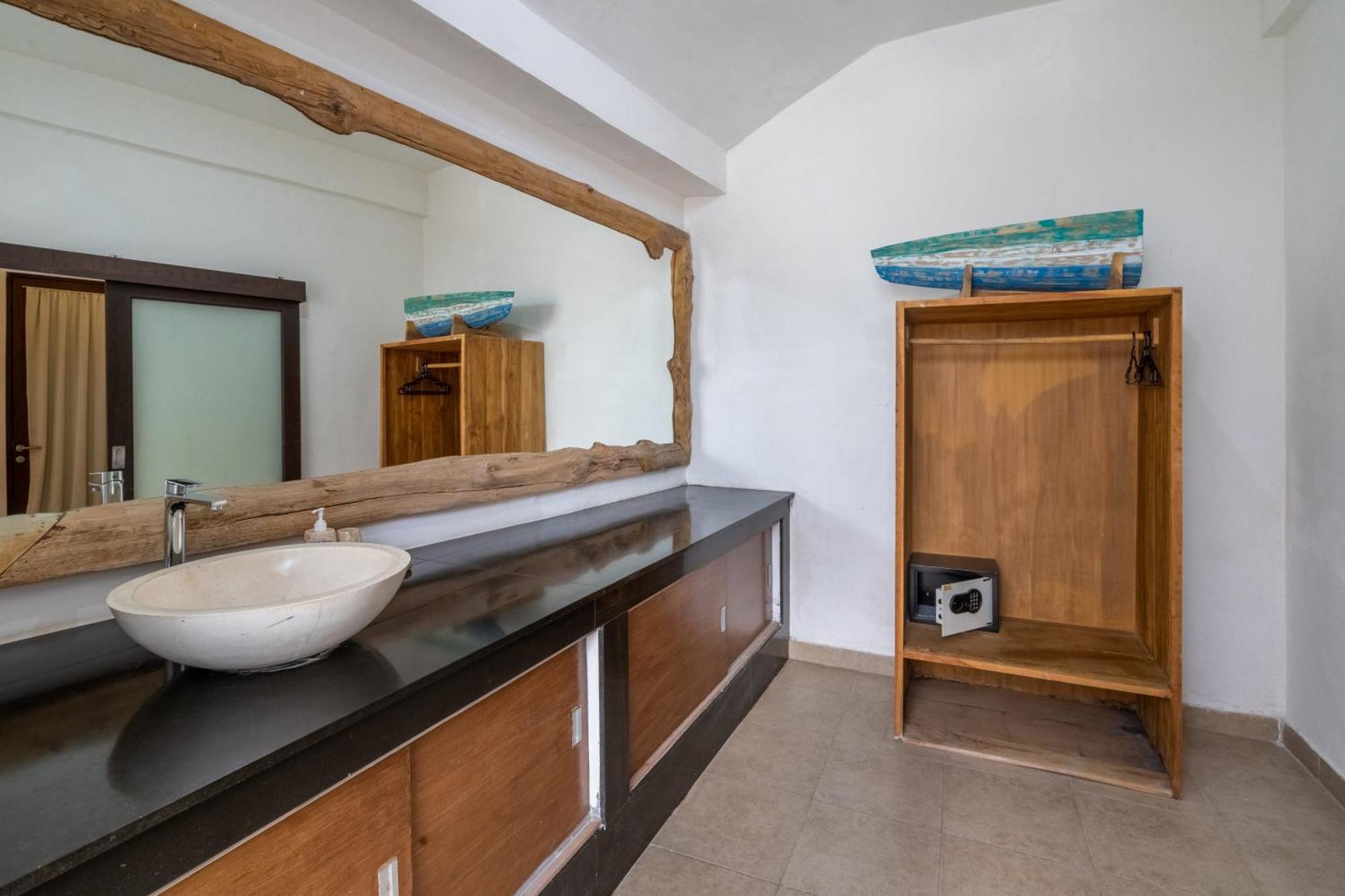 Villa Aveli Seminyak By Best Deals Asia Hospitality Buitenkant foto