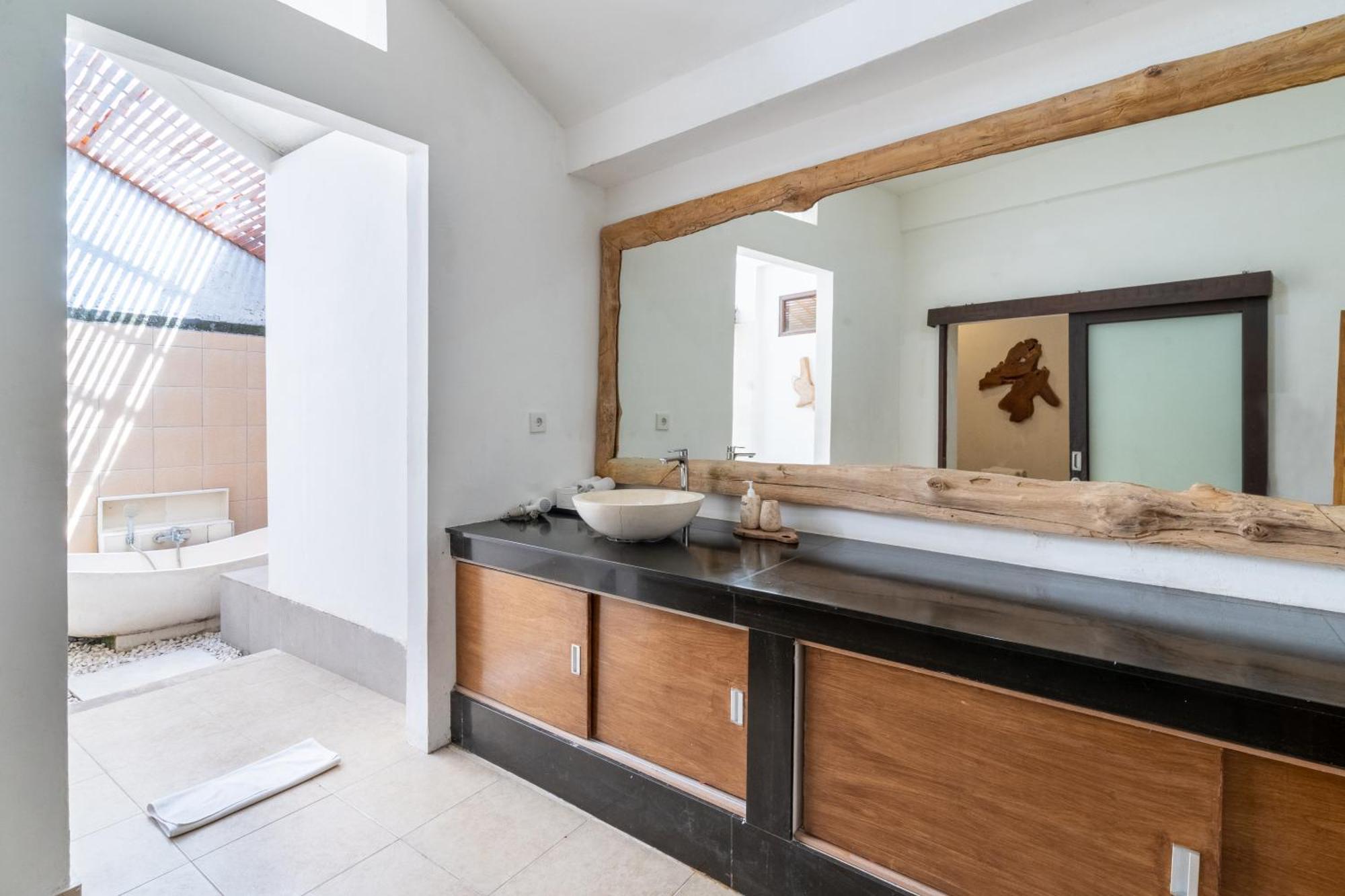 Villa Aveli Seminyak By Best Deals Asia Hospitality Buitenkant foto